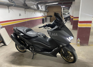 Yamaha Tmax 560 1er main