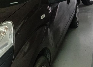 chauffeur avec voiture