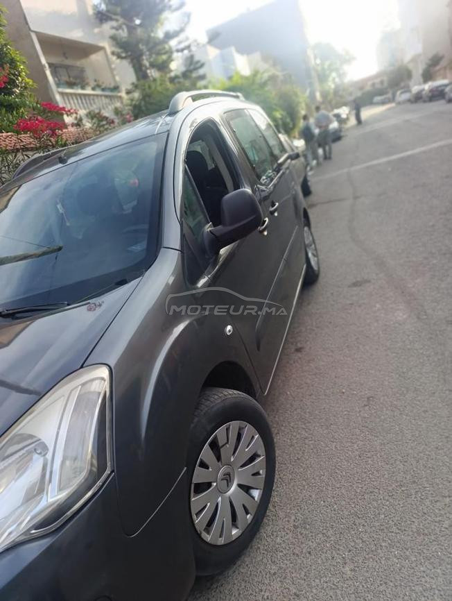 voiture très propre - bien entretenue