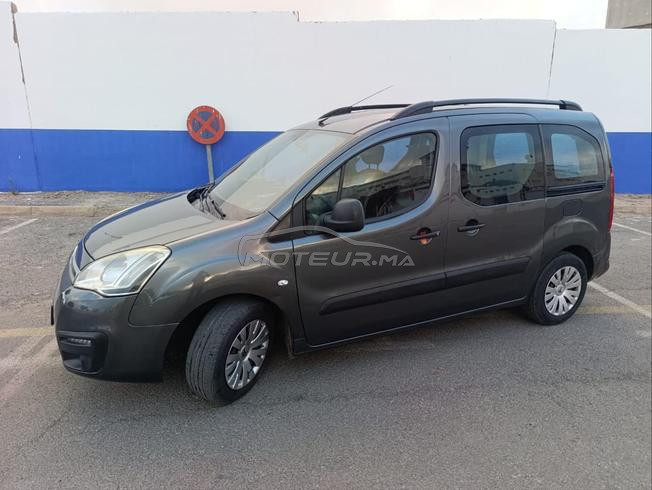 voiture très propre - bien entretenue