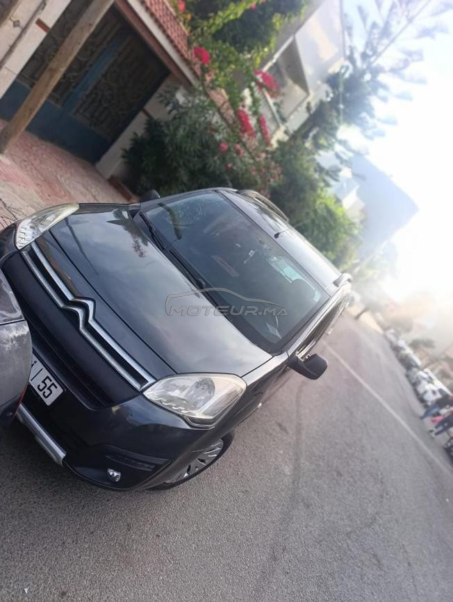 voiture très propre - bien entretenue