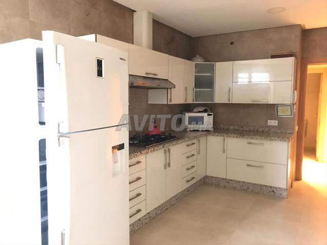 شقة فاخرة 310م قرب لارمونيكا و CTM