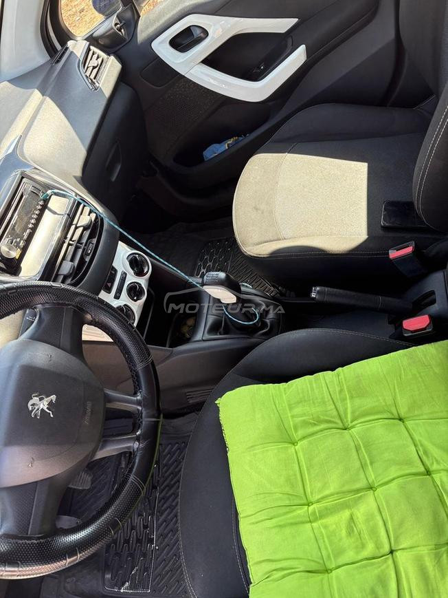 Peugeot 208 Essence Manuelle 2017 à Casablanca
