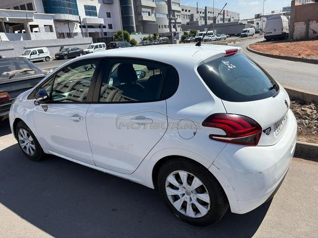 Peugeot 208 Essence Manuelle 2017 à Casablanca