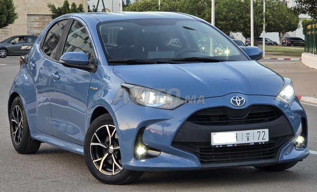 toyota yaris hybride bva 1ére main 