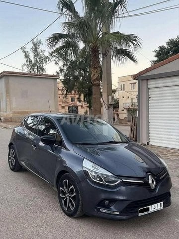 Renault Clio Diesel Manuelle 2019 à El Mansouria