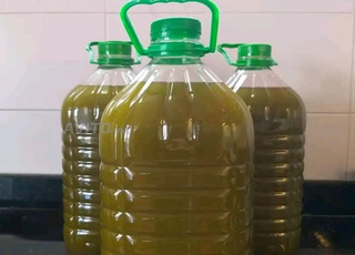 زيت زيتون طبيعي