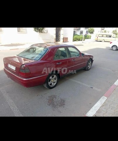 Mercedes-Benz 250 Diesel Manuelle 1996 à El Jadida