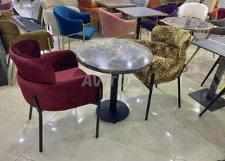 كرسي مقهى ومطعم
