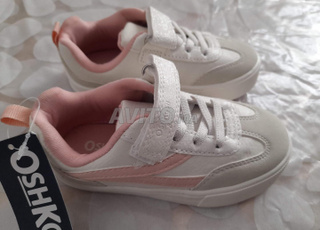 Chaussures originales neuves marque Oshkosh taille 23