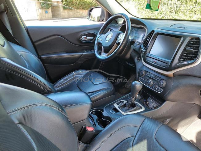Jeep Cherokee en bon état 