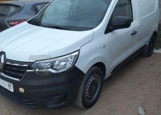 Renault Express Diesel Manuelle 2023 à Bouskoura