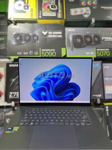 PC PORTABLE ASUS ROG ZEPHYRUS RTX 4070