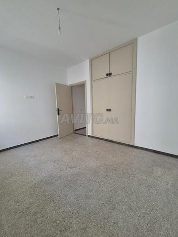 Appartement à louer 3 CH Agdal - image 5