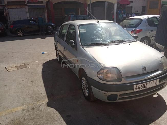 Renault Clio Essence Manuelle 2001 à Casablanca