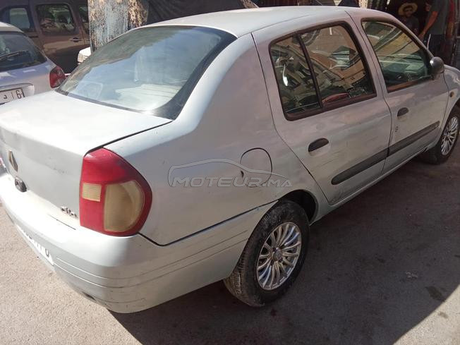 Renault Clio Essence Manuelle 2001 à Casablanca