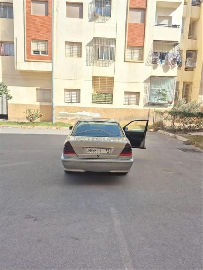 Mercedes-Benz220