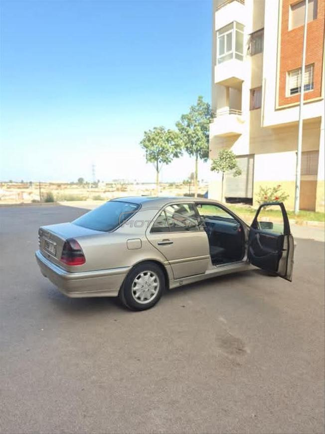 Mercedes-Benz220