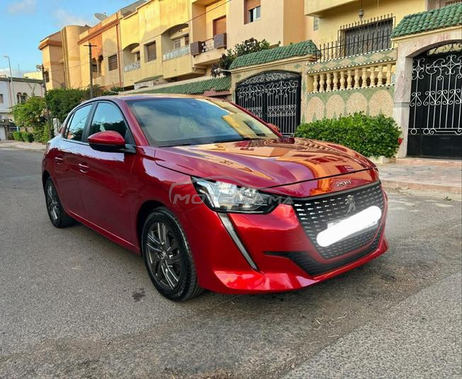 Peugeot 208 2023 automatique 