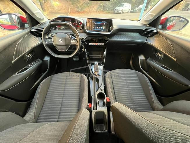 Peugeot 208 2023 automatique 