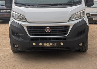 سائق رهن إشارتكم