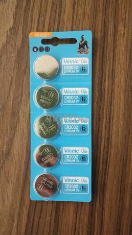 مجموعة بطاريات جديدة CR2032 - 2