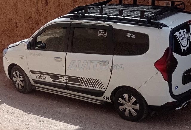 Dacia Lodgy Diesel Manuelle 2016 à Tata