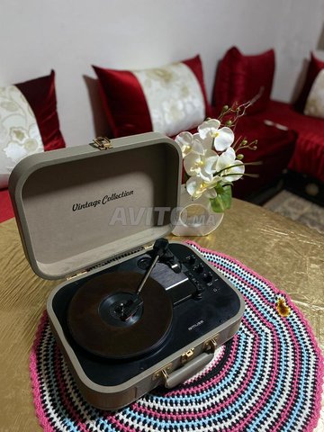 Pick up music TURNTABLE STEREO SYSTEM avec câble aux