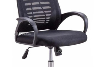 Chaise opérateur en mesh accoudoirs en pvc dispo