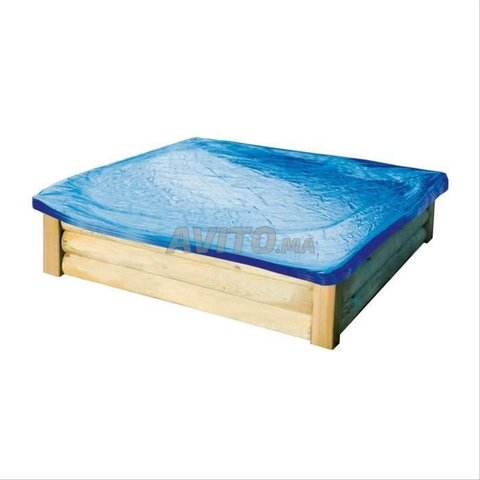 حوض رمل خشبي مع سجادة وغطاء