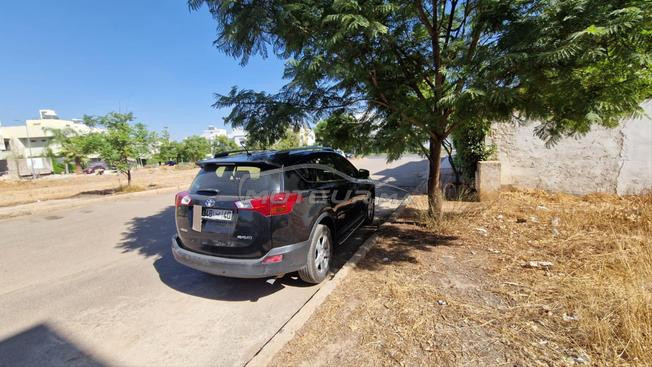 Toyota RAV-4 Diesel Manuelle 2016 à Tanger