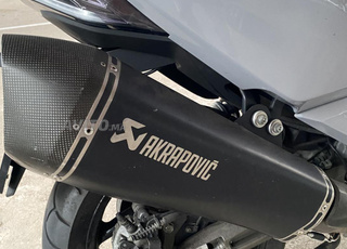 Moto kymco ak 550 Scooter akrapovic