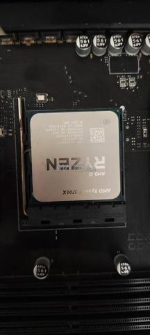 AMD Ryzen 7 3700X (3.6 GHz / 4.4 GHz) TRAY - 2