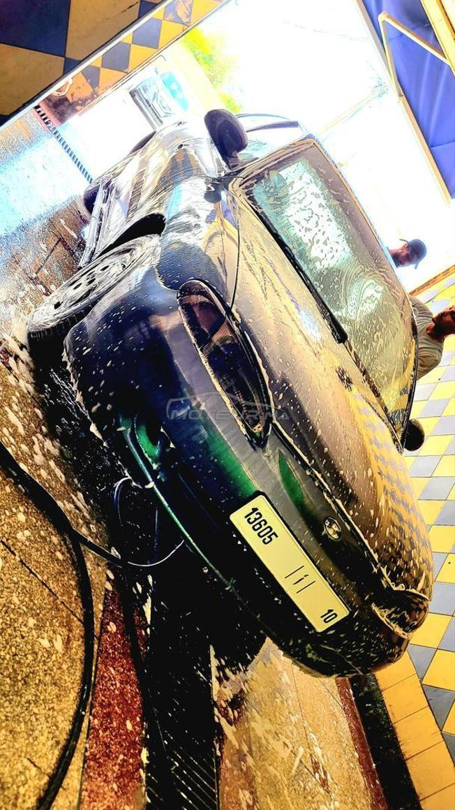 Hyundai Elantra 1er main
