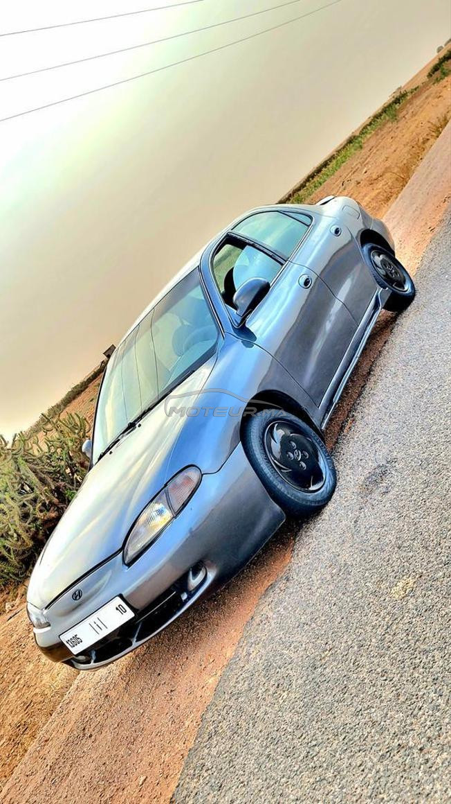 Hyundai Elantra 1er main