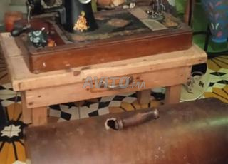machine a coudre tres ancienne