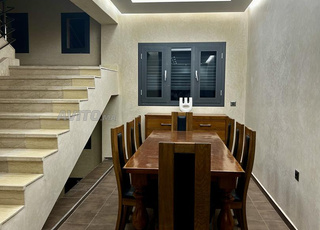 Salle à manger contemporaine de qualité