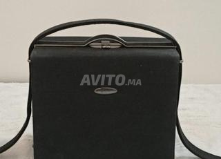 حقيبة يد عتيقة