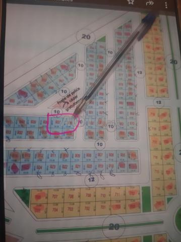 قطعتان أرضيتان بمساحة 102 متر مربع لكل منهما