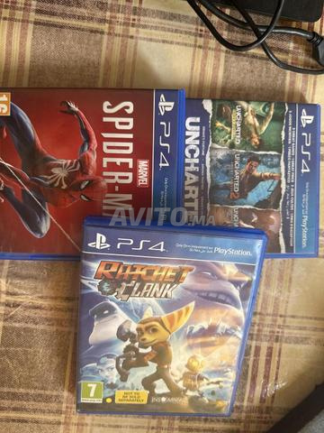 Ps4 slim, très bon état 512 Go avec 3 CDs - 2