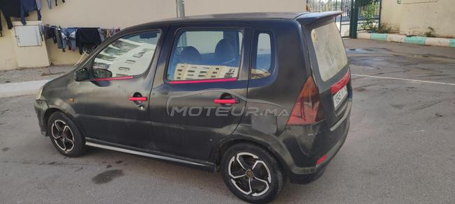 daihatsu yrv 