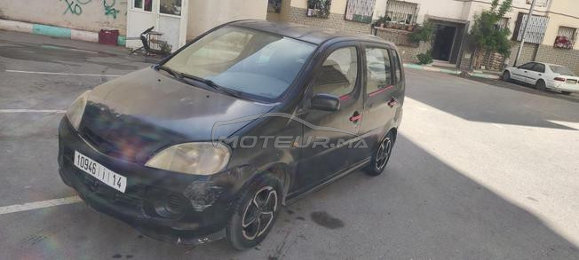 daihatsu yrv 