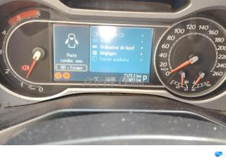 سيارة للبيع