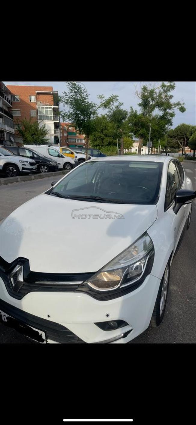 Renault clio 2017 deouana 07/2025
