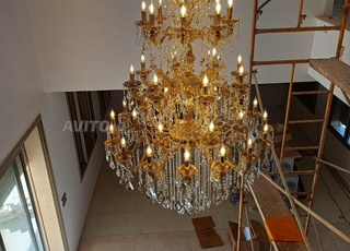 Lustre en bronze fabriqué en Espagne 40 ampoules