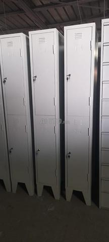 خزائن ملابس بباب واحد، بابين، ثلاثة وأربعة أبواب