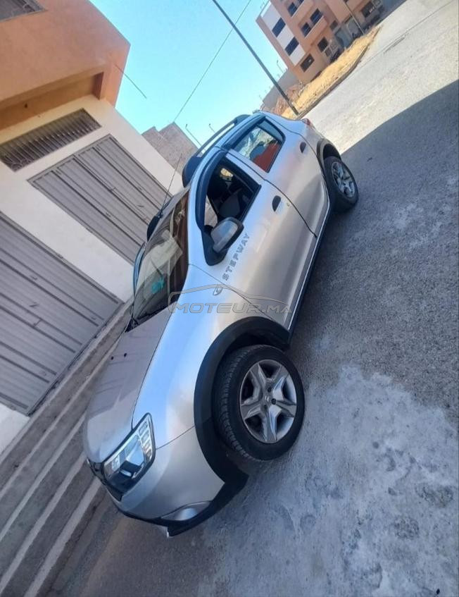 دسيا سانديرو   