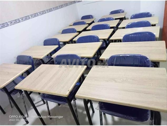 طاولة دراسة، طاولة تكوين، كرسي