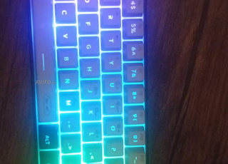 Clavier gamer semi mécanique avec trés bon rgb