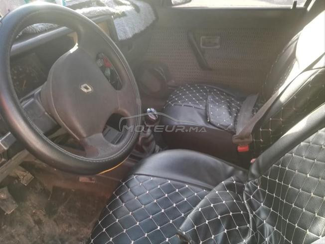 Renault 19